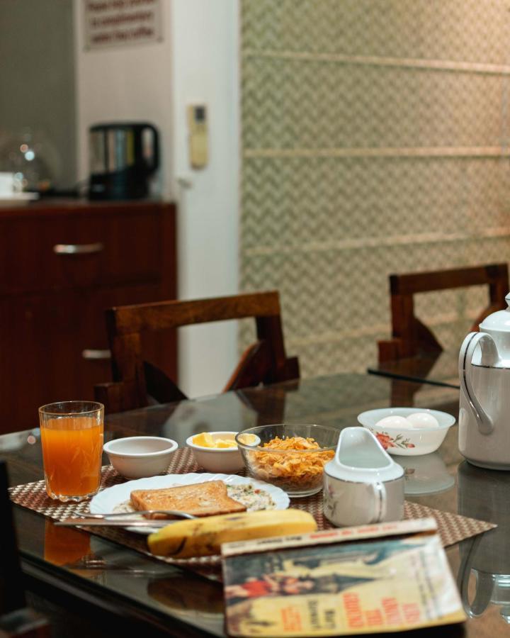 Tree Of Life Bed & Breakfast New Delhi Exterior foto